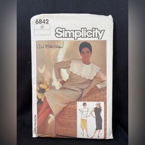 Vintage Simplicity Pattern 6842 
Ali MacGraw Dress 
Size 16
c1980s
UC/NOS